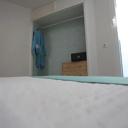 Hotell The Vintage Club Caters To Gay Men 3*